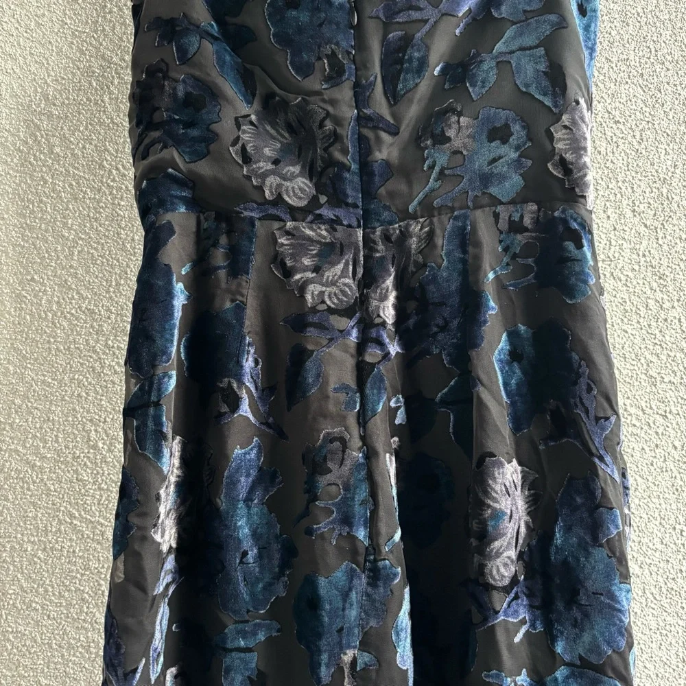 Reformation velvet floral print short knee length dress black, silver & blue XS - Picture 7 of 10